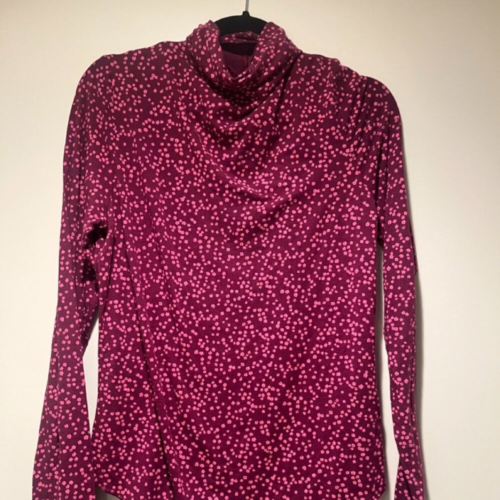 Featherweight mock turtleneck in sweet pink floral size large